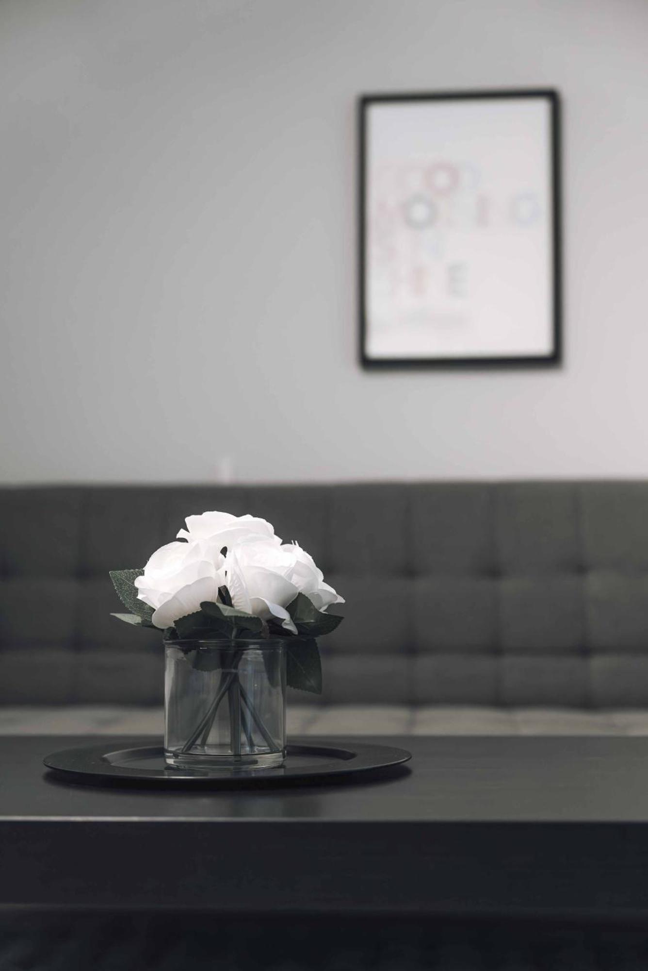 Stylish 2-bed In Stratford Londra