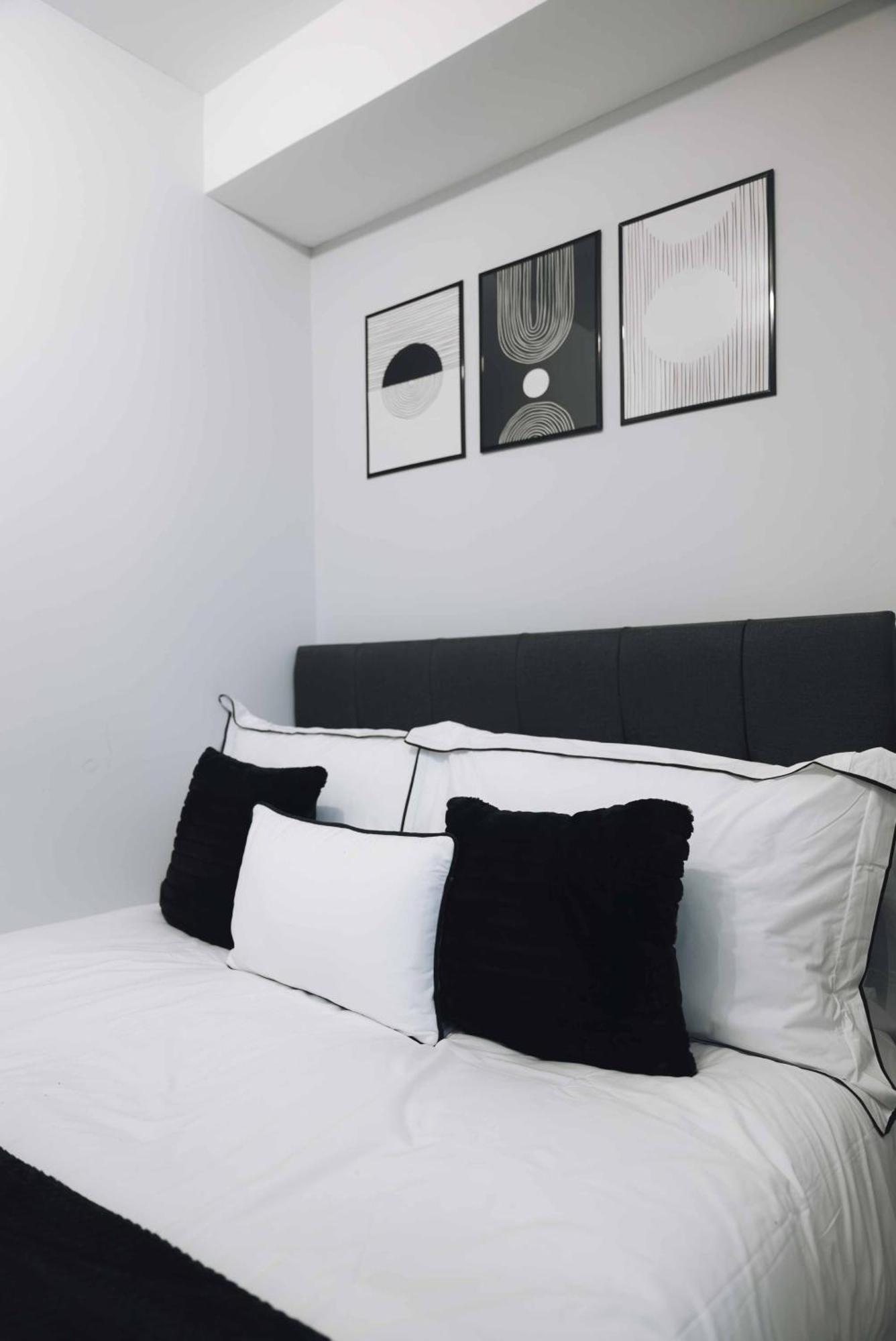 Stylish 2-bed In Stratford * Londra