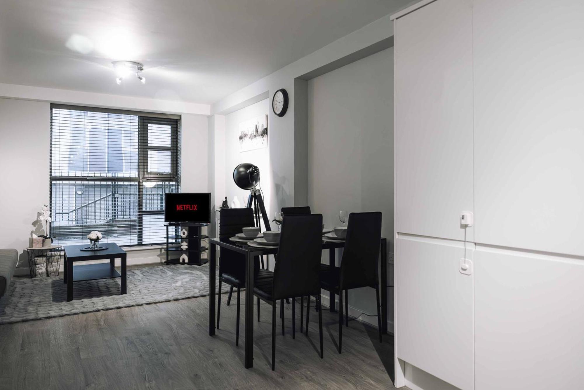Stylish 2-bed In Stratford London